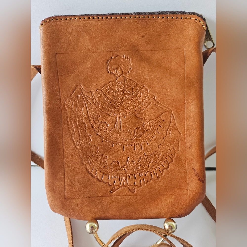 Leather Handmade Costa Rica Crossbody Bag - Picture 7 of 7